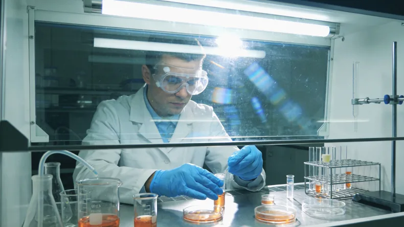 温和水中康复训练场景