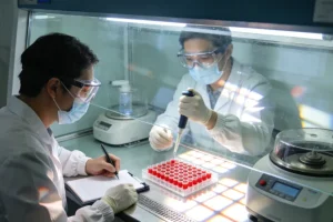 鲁宾斯坦-泰比综合征患儿面部特征示意图