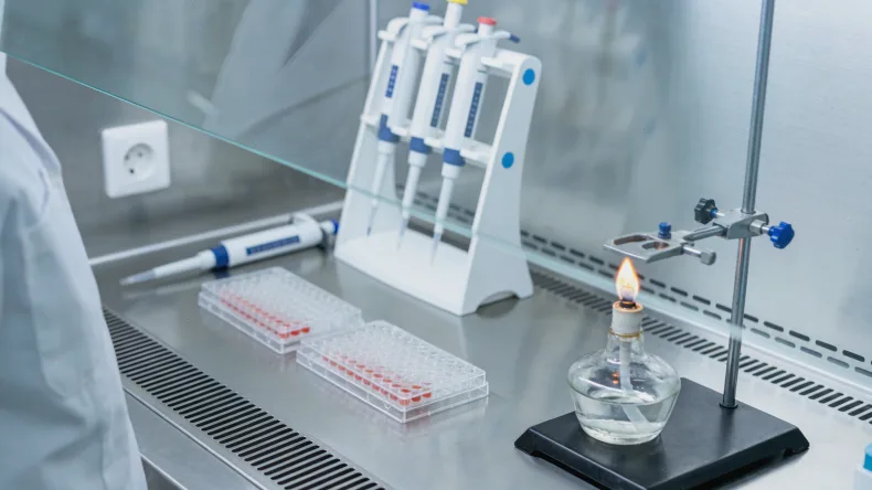 基因测序仪工作场景