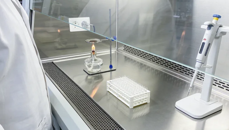 形象化图表展示证据等级金字塔,1级在塔尖