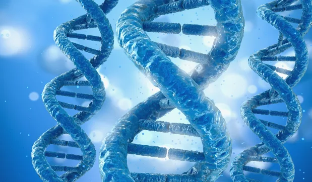 医生进行CT引导下肺穿刺操作