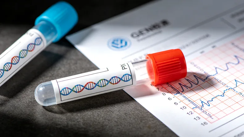 肿瘤组织被放入福尔马林固定液中进行规范固定