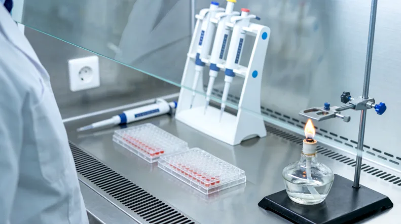 肿瘤标志物（AFP）检测与影像学检查原理对比图