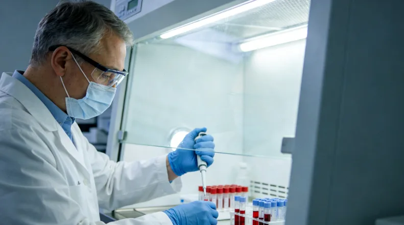 PIK3CA基因突变激活细胞信号通路示意图