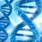 医生向患者讲解耳聋基因检测报告